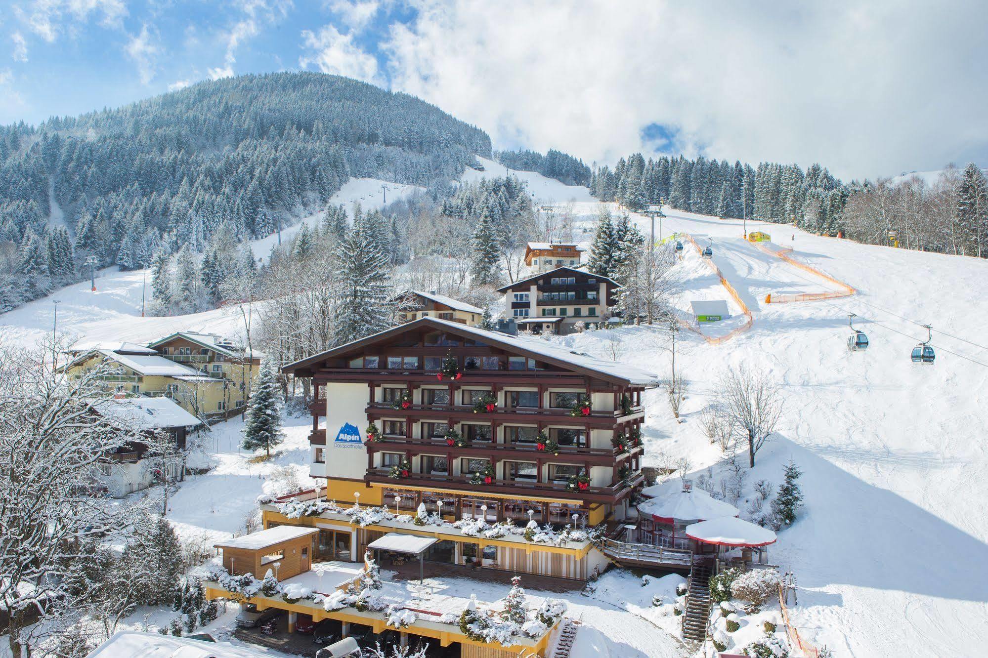 Alpin- Das Sporthotel - Ski In Ski Out Cityxpress, Summercard Included Целль-ам-Зе Экстерьер фото